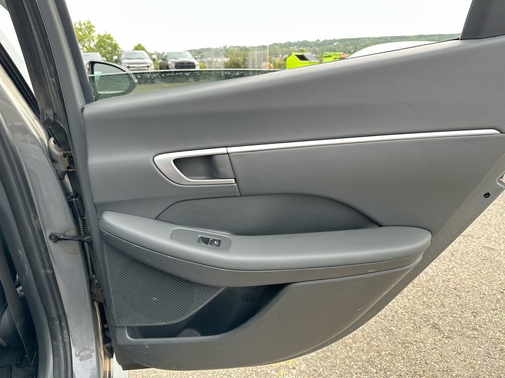 2020 Hyundai Sonata Sport | Roof | Lthr | Bluetooth | HtdSeat | Cruise in Saint John, New Brunswick - 41 - w1024h768px