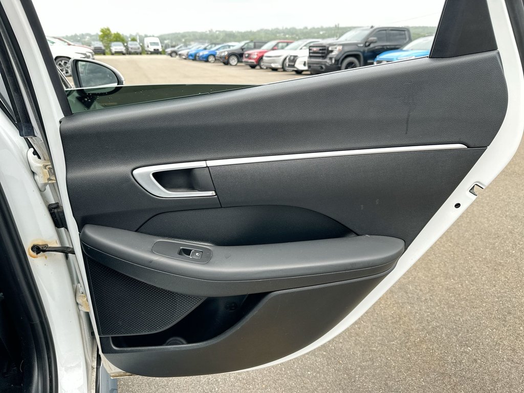2022 Hyundai Sonata in Antigonish, Nova Scotia - 41 - w1024h768px