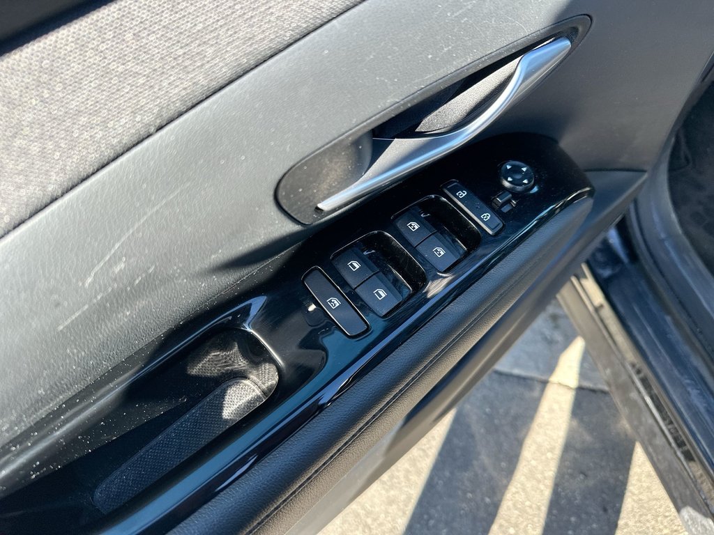 Hyundai Tucson Hybrid Ultimate | Roof | Lthr | Nav | Warranty to 2031 2023 à Saint John, Nouveau-Brunswick - 15 - w1024h768px