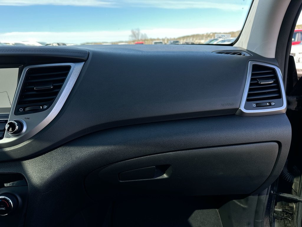 2016 Hyundai Tucson Luxury | Roof | HtdSeat | Lthr | Bluetooth | Aux in Saint John, New Brunswick - 44 - w1024h768px