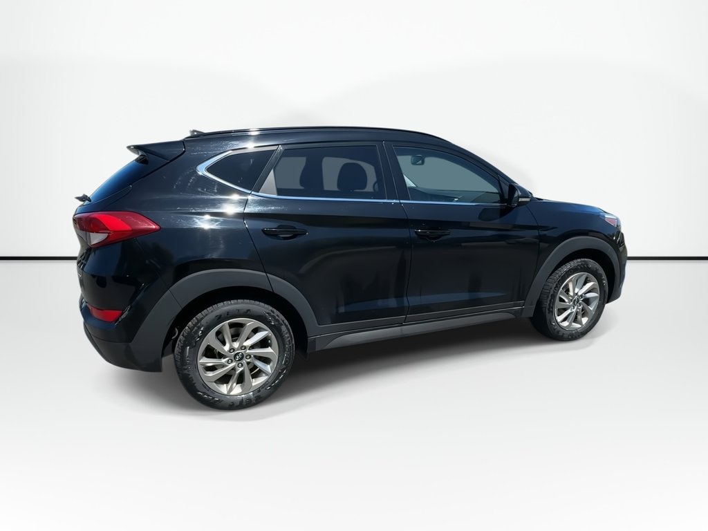 2016 Hyundai Tucson Luxury | Roof | Lthr | Cam | HtdSeat | Bluetooth in Saint John, New Brunswick - 8 - w1024h768px