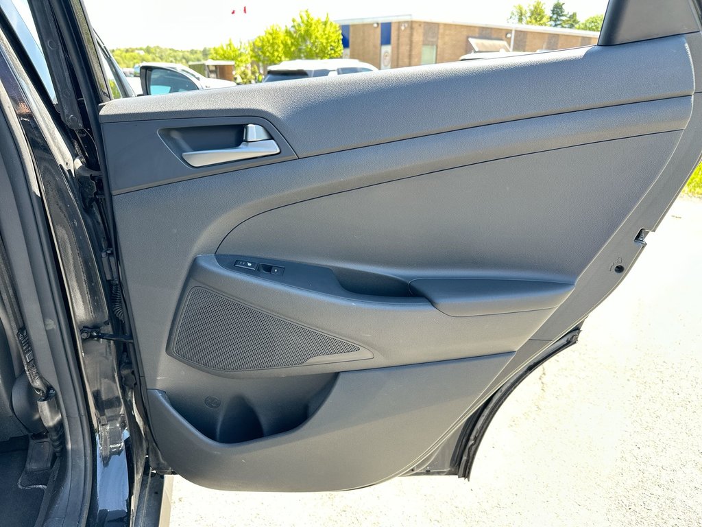 2016 Hyundai Tucson Luxury | Roof | Lthr | Cam | HtdSeat | Bluetooth in Saint John, New Brunswick - 41 - w1024h768px