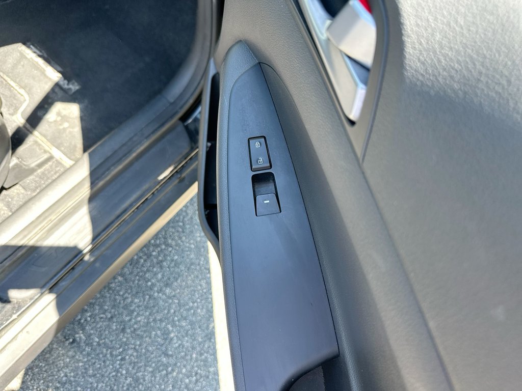2016 Hyundai Tucson Luxury | Roof | Lthr | Cam | HtdSeat | Bluetooth in Saint John, New Brunswick - 46 - w1024h768px