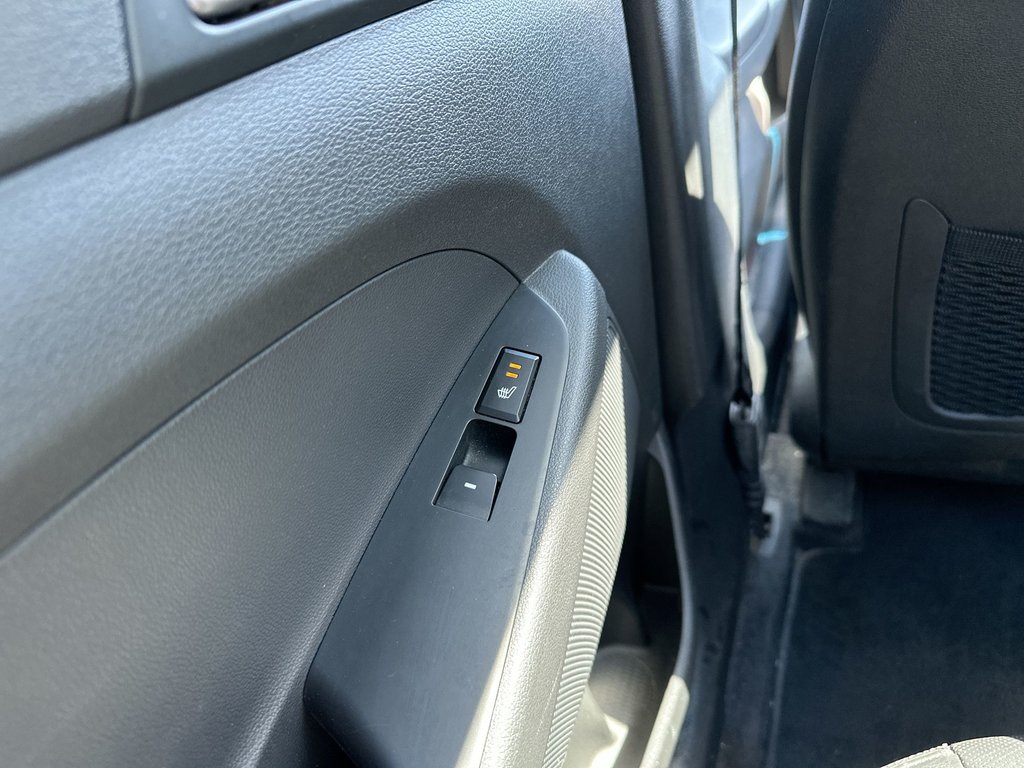 2016 Hyundai Tucson Luxury | Roof | Lthr | Cam | HtdSeat | Bluetooth in Saint John, New Brunswick - 50 - w1024h768px
