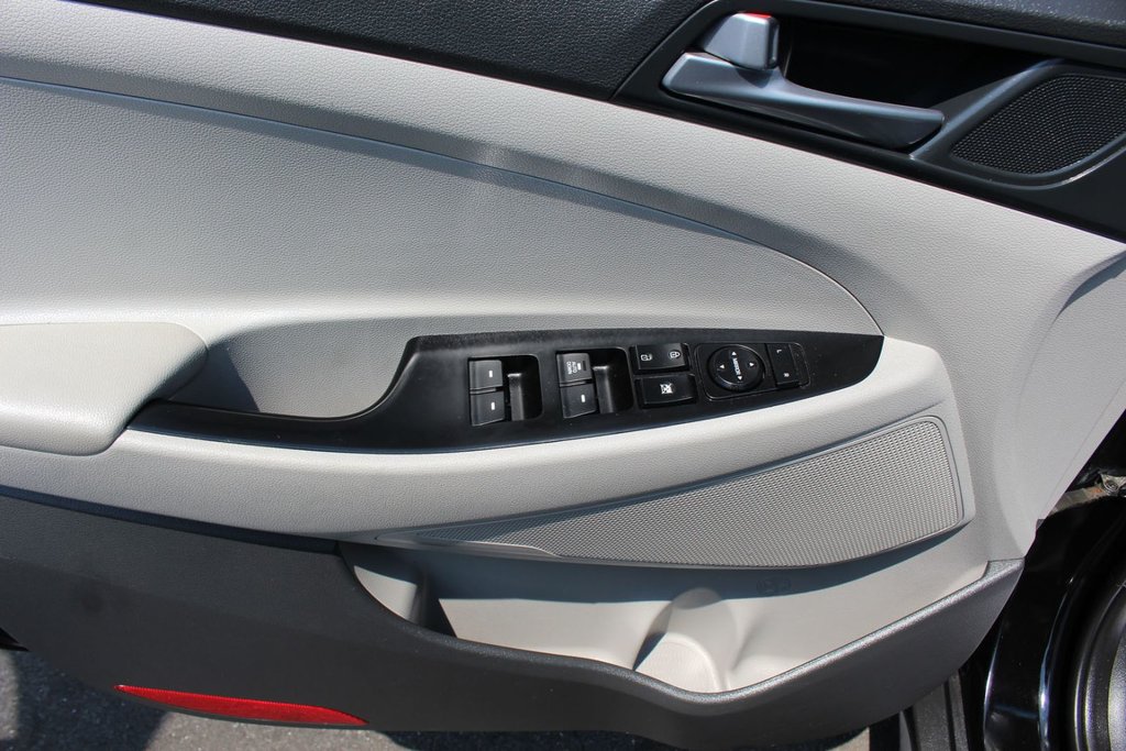 2017 Hyundai Tucson BASE | Cam | USB | HtdSeats | Bluetooth | Keyless in Saint John, New Brunswick - 14 - w1024h768px