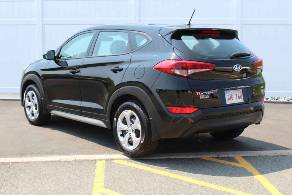 2017 Hyundai Tucson BASE | Cam | USB | HtdSeats | Bluetooth | Keyless in Saint John, New Brunswick - 5 - w1024h768px