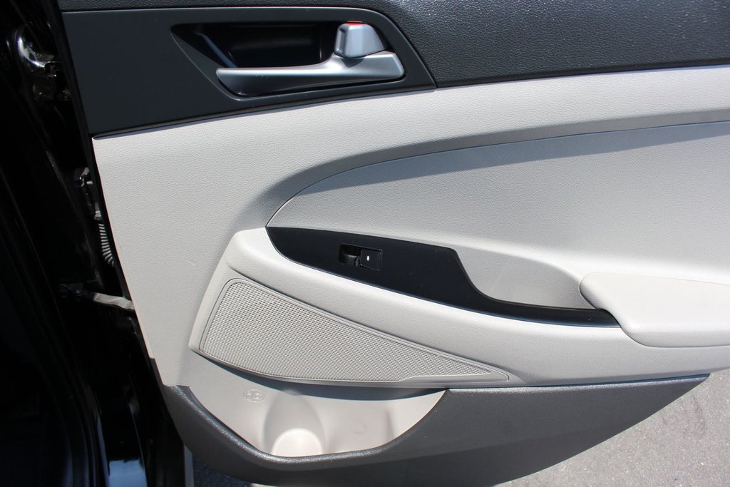 2017 Hyundai Tucson BASE | Cam | USB | HtdSeats | Bluetooth | Keyless in Saint John, New Brunswick - 40 - w1024h768px