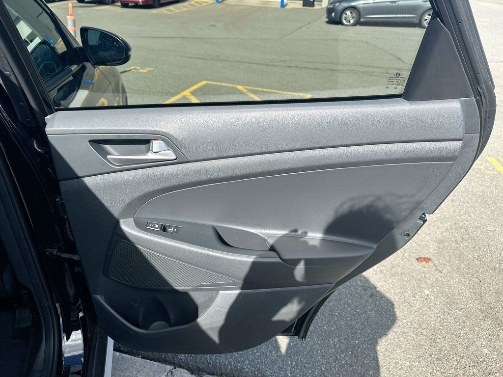 2020 Hyundai Tucson Luxury | Roof | Cam | HtdSeat | Lthr | Bluetooth in Saint John, New Brunswick - 41 - w1024h768px