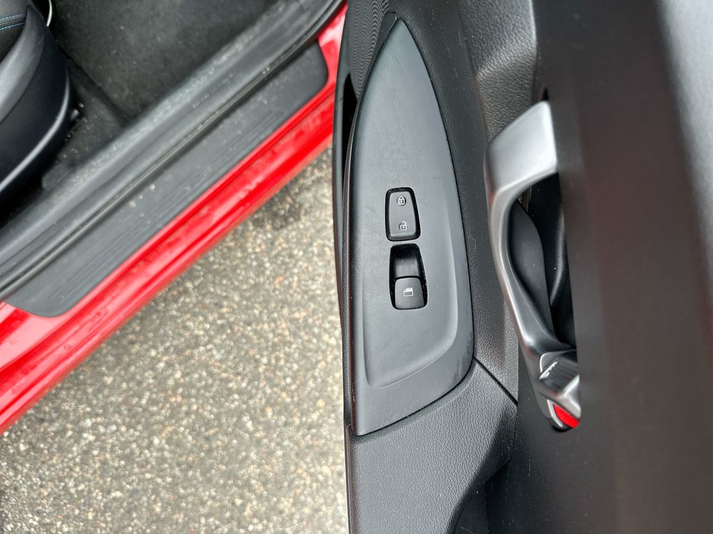 2019 Hyundai Veloster GL | Cam | HtdSeats | Bluetooth | Aux | USB | AC in Saint John, New Brunswick - 46 - w1024h768px