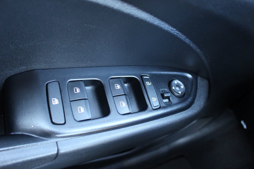 2021 Hyundai Venue Preferred | HtdSeats | Cam | USB | Aux | Cruise in Saint John, New Brunswick - 27 - w1024h768px