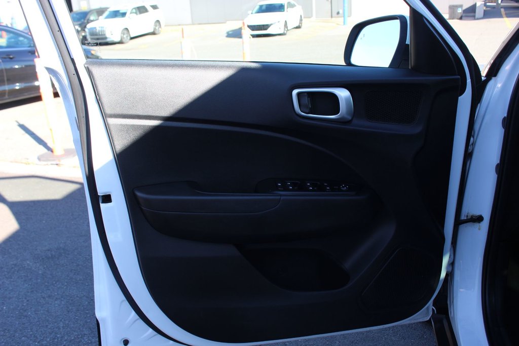 2021 Hyundai Venue Preferred | HtdSeats | Cam | USB | Aux | Cruise in Saint John, New Brunswick - 30 - w1024h768px