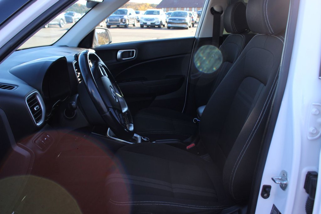 2021 Hyundai Venue Preferred | HtdSeats | Cam | USB | Aux | Cruise in Saint John, New Brunswick - 12 - w1024h768px