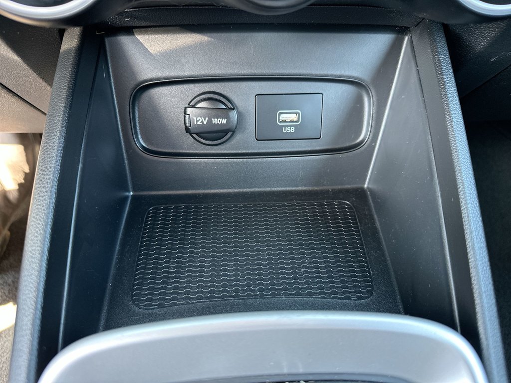 2021 Hyundai VENUE Preferred | Cam | RmtStart | HtdSeats | USB | Aux in Saint John, New Brunswick - 45 - w1024h768px