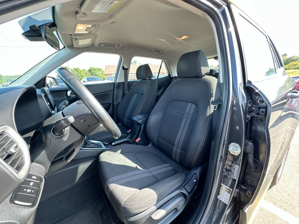 2021 Hyundai VENUE Preferred | Cam | RmtStart | HtdSeats | USB | Aux in Saint John, New Brunswick - 11 - w1024h768px