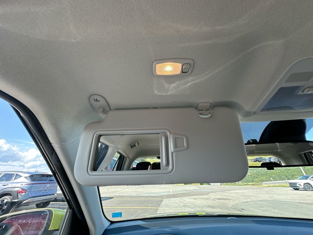 2021 Hyundai VENUE Preferred | Cam | RmtStart | HtdSeats | USB | Aux in Saint John, New Brunswick - 49 - w1024h768px