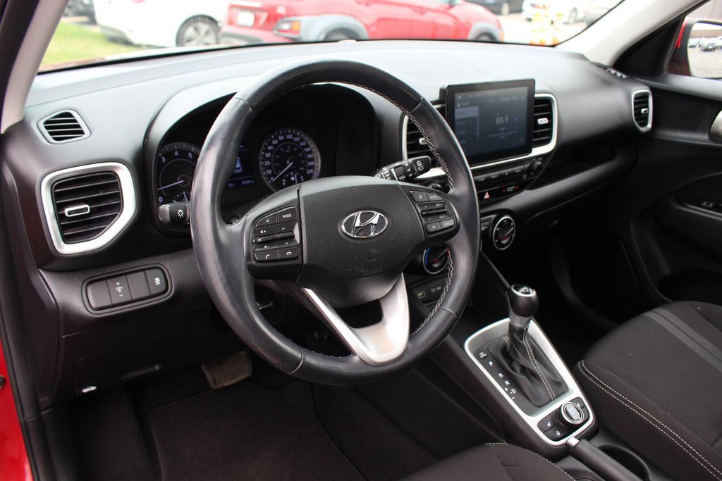 2022 Hyundai Venue Trend | SunRoof | Cam | USB | Warranty to 2027 in Saint John, New Brunswick - 11 - w1024h768px