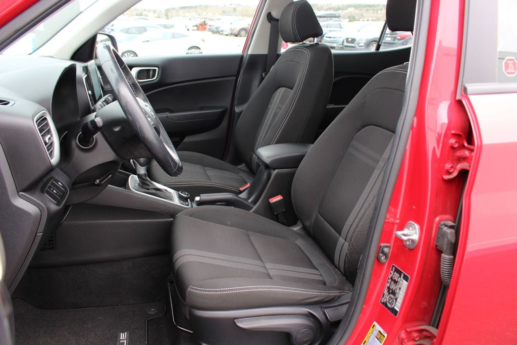 2022 Hyundai Venue Trend | SunRoof | Cam | USB | Warranty to 2027 in Saint John, New Brunswick - 10 - w1024h768px
