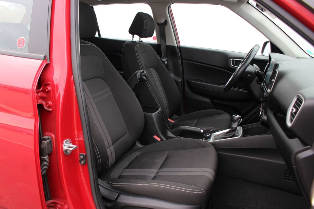 2022 Hyundai Venue Trend | SunRoof | Cam | USB | Warranty to 2027 in Saint John, New Brunswick - 43 - w1024h768px