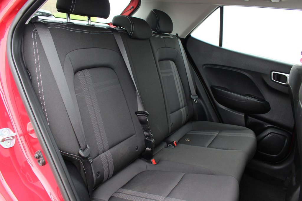 2022 Hyundai Venue Trend | SunRoof | Cam | USB | Warranty to 2027 in Saint John, New Brunswick - 39 - w1024h768px