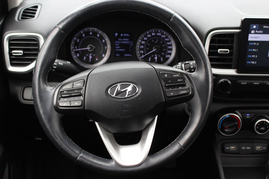 2022 Hyundai Venue Trend | SunRoof | Cam | USB | Warranty to 2027 in Saint John, New Brunswick - 17 - w1024h768px