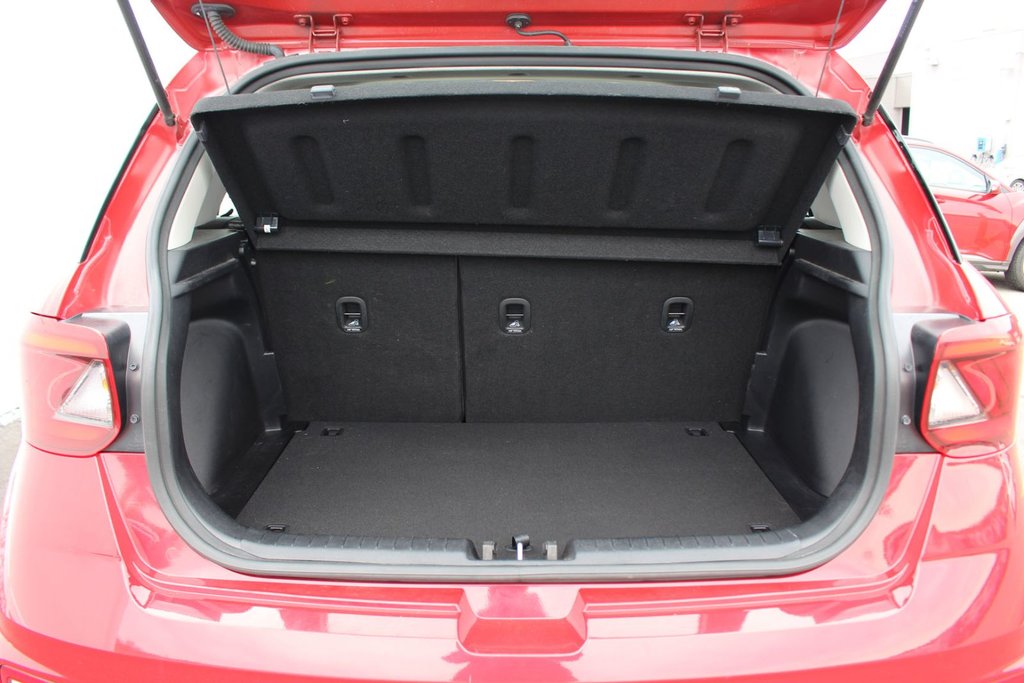 2022 Hyundai Venue Trend | SunRoof | Cam | USB | Warranty to 2027 in Saint John, New Brunswick - 35 - w1024h768px