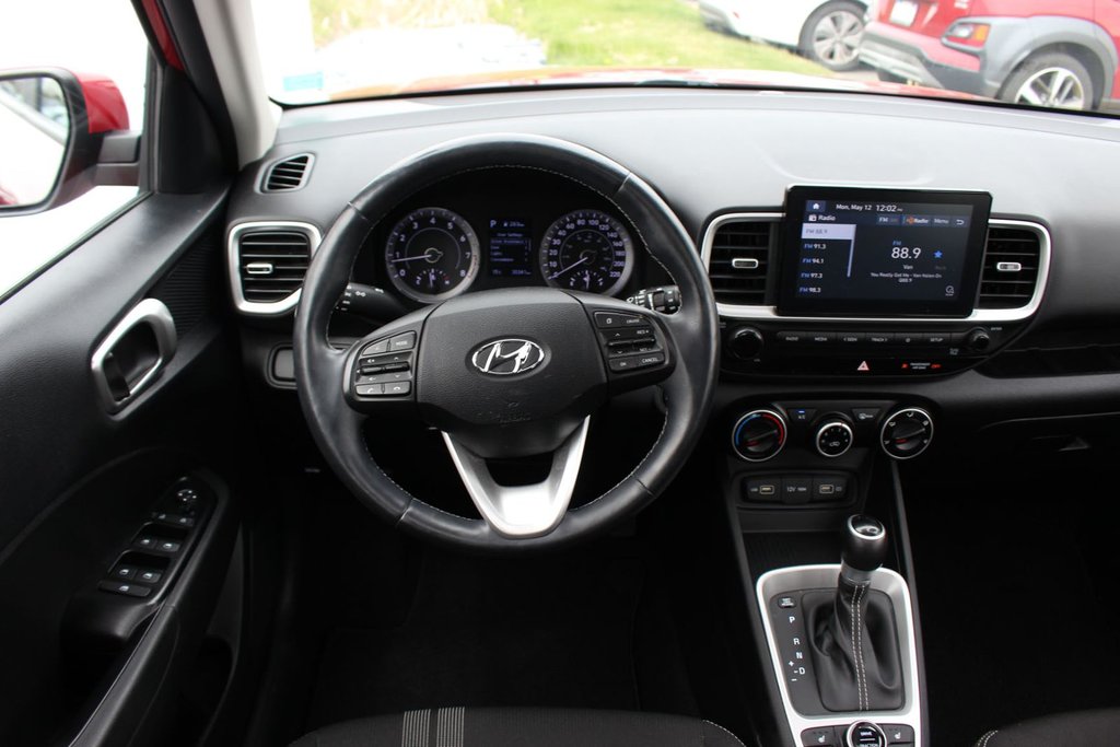 2022 Hyundai Venue Trend | SunRoof | Cam | USB | Warranty to 2027 in Saint John, New Brunswick - 16 - w1024h768px