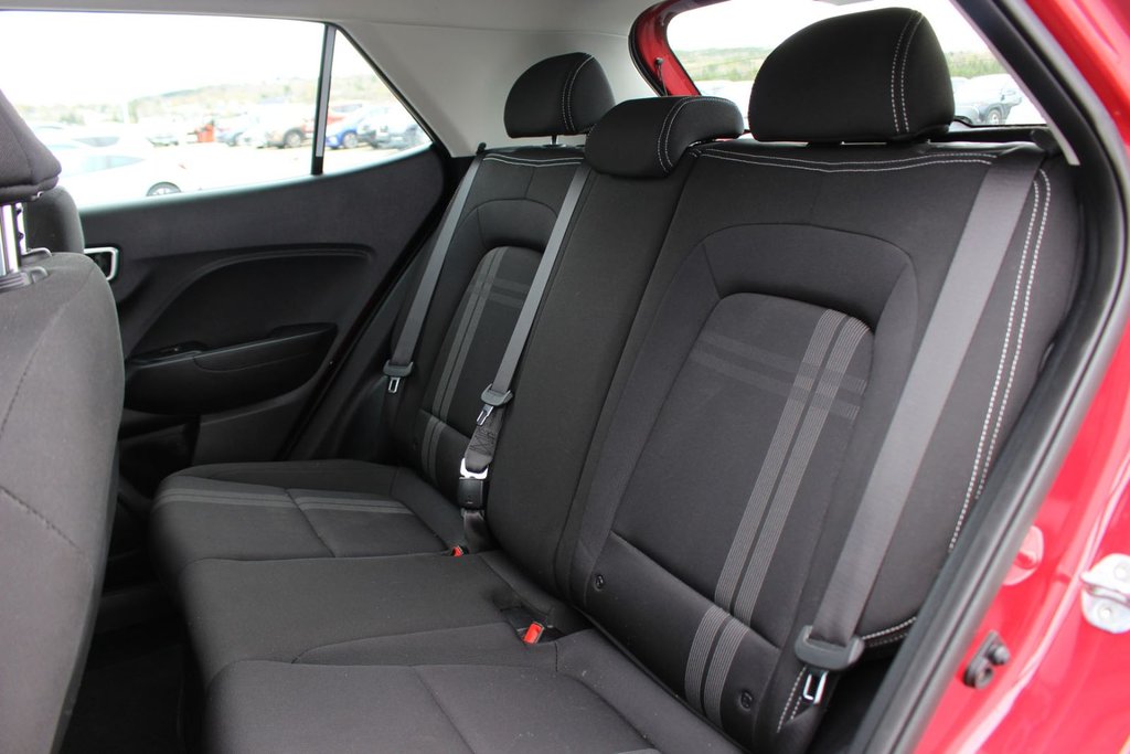2022 Hyundai Venue Trend | SunRoof | Cam | USB | Warranty to 2027 in Saint John, New Brunswick - 32 - w1024h768px