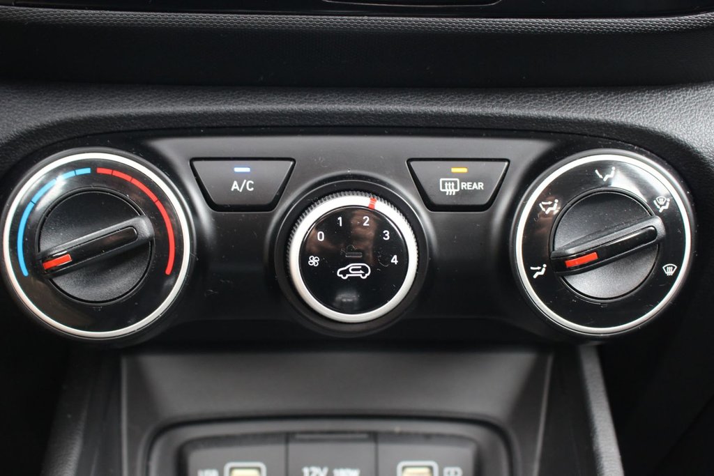 2022 Hyundai Venue Trend | SunRoof | Cam | USB | Warranty to 2027 in Saint John, New Brunswick - 26 - w1024h768px