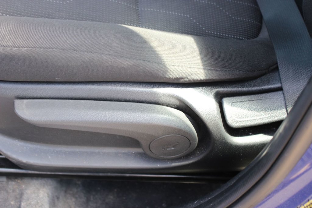 Hyundai Venue Essential | HtdSeats | Cam | Warranty to 2025 2022 à Saint John, Nouveau-Brunswick - 13 - w1024h768px