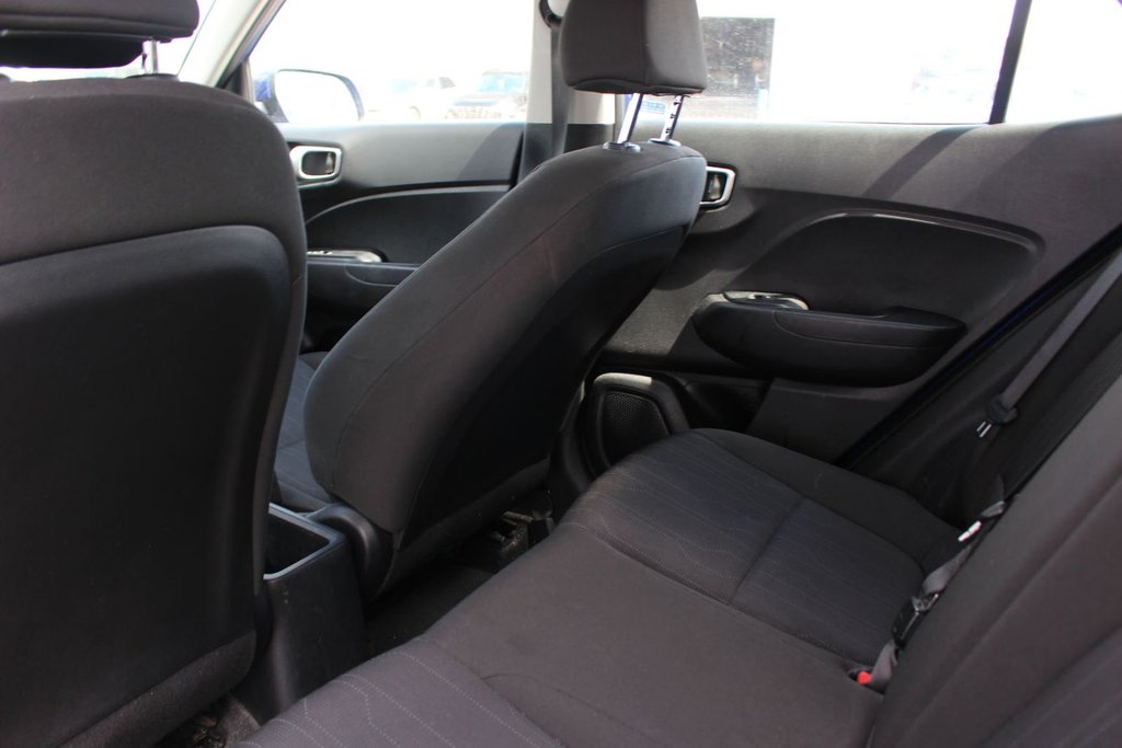 Hyundai Venue Essential | HtdSeats | Cam | Warranty to 2025 2022 à Saint John, Nouveau-Brunswick - 31 - w1024h768px