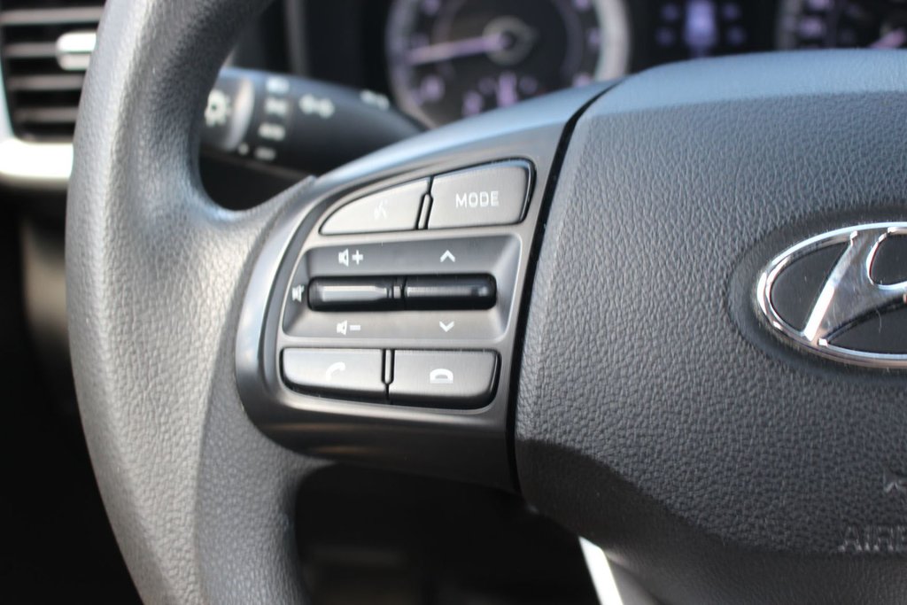 Hyundai Venue Essential | HtdSeats | Cam | Warranty to 2025 2022 à Saint John, Nouveau-Brunswick - 18 - w1024h768px