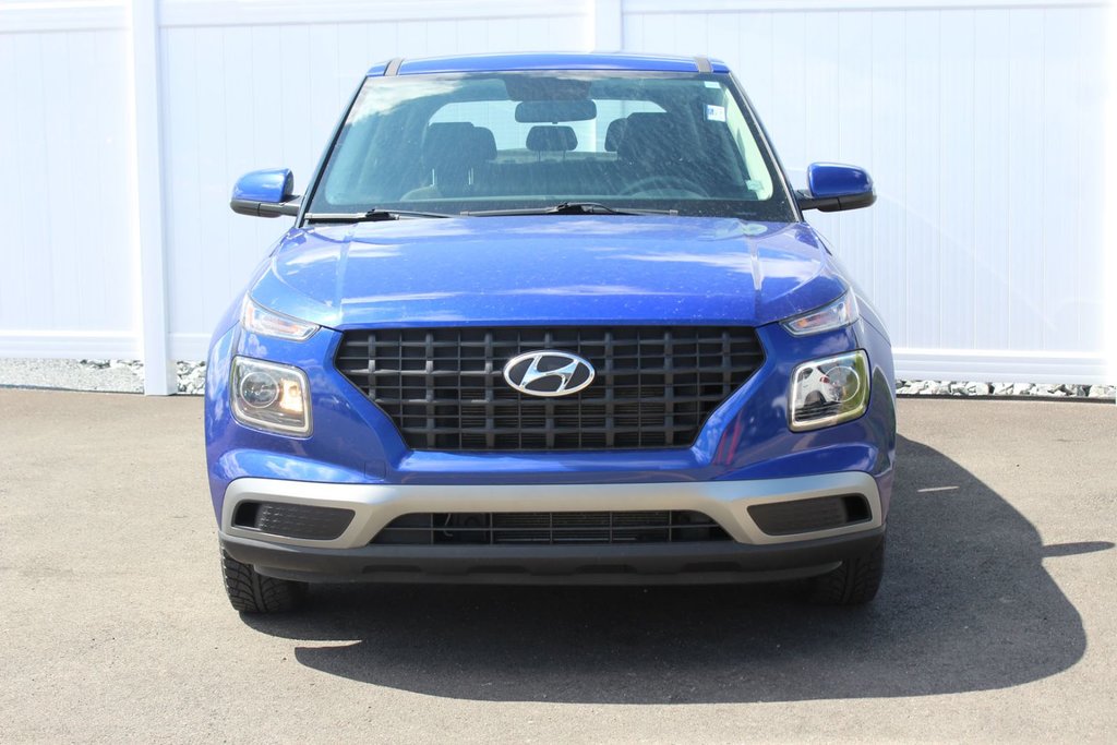 Hyundai Venue Essential | HtdSeats | Cam | Warranty to 2025 2022 à Saint John, Nouveau-Brunswick - 2 - w1024h768px