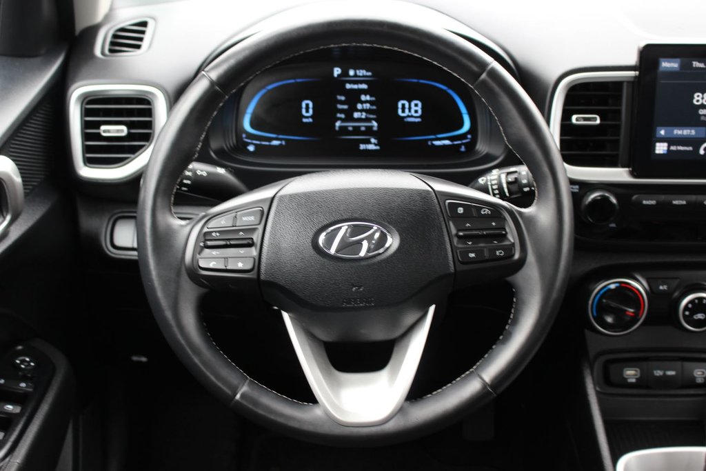 2023 Hyundai Venue Preferred | Cam | USB | HtdSeat | Warranty to 2028 in Saint John, New Brunswick - 17 - w1024h768px