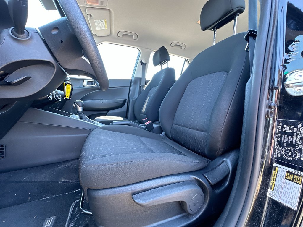 2023 Hyundai Venue Essential | Heatd Sts | Keyless | Cam | Bluetooth in Saint John, New Brunswick - 14 - w1024h768px