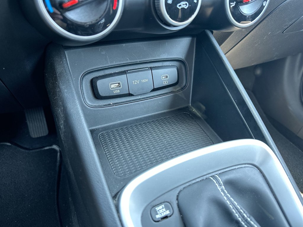 2023 Hyundai Venue Essential | Heatd Sts | Keyless | Cam | Bluetooth in Saint John, New Brunswick - 28 - w1024h768px