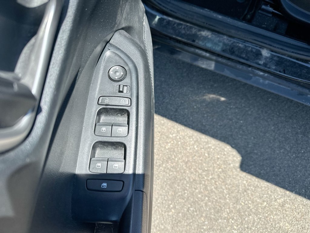 2023 Hyundai Venue Essential | Heatd Sts | Keyless | Cam | Bluetooth in Saint John, New Brunswick - 15 - w1024h768px