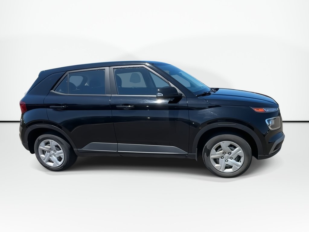 2023 Hyundai Venue Essential | Heatd Sts | Keyless | Cam | Bluetooth in Saint John, New Brunswick - 9 - w1024h768px
