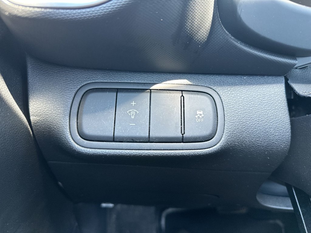 2023 Hyundai Venue Essential | Heatd Sts | Keyless | Cam | Bluetooth in Saint John, New Brunswick - 22 - w1024h768px