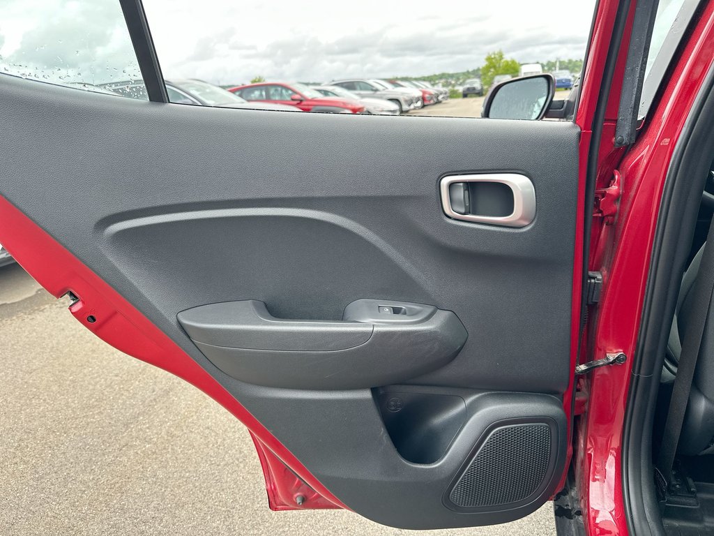 2023 Hyundai Venue Essential | Cam | HtdSeat | Warranty to 2027 in Saint John, New Brunswick - 35 - w1024h768px