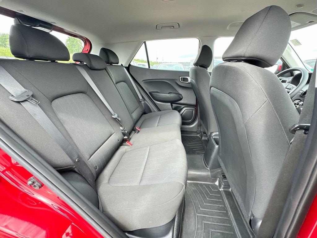 2023 Hyundai Venue Essential | Cam | HtdSeat | Warranty to 2027 in Saint John, New Brunswick - 39 - w1024h768px