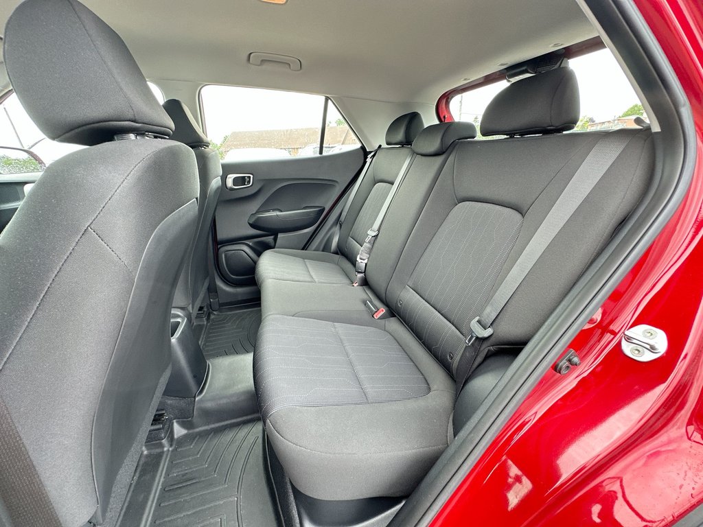 2023 Hyundai Venue Essential | Cam | HtdSeat | Warranty to 2027 in Saint John, New Brunswick - 32 - w1024h768px