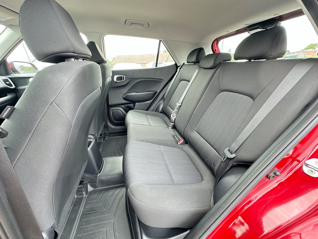2023 Hyundai Venue Essential | Cam | HtdSeat | Warranty to 2027 in Saint John, New Brunswick - 33 - w1024h768px