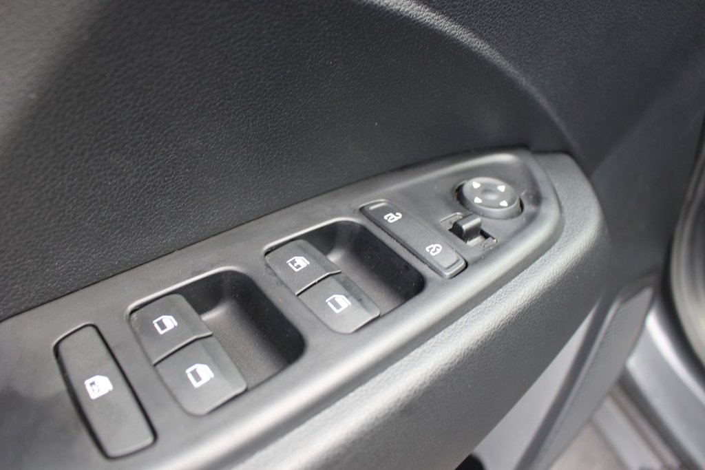 2024 Hyundai Venue in Antigonish, Nova Scotia - 8 - w1024h768px