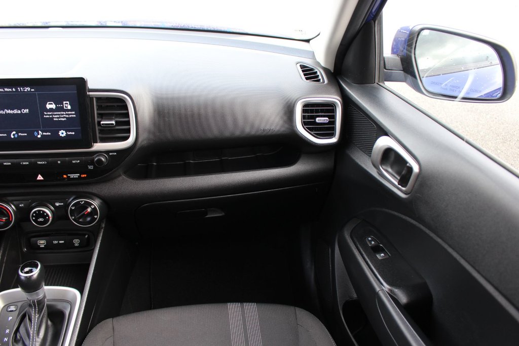 Hyundai Venue Preferred | Cam | HtdSeats | Warranty to 2029 2024 à Saint John, Nouveau-Brunswick - 42 - w1024h768px