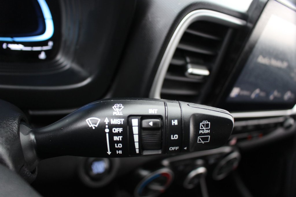 Hyundai Venue Preferred | Cam | HtdSeats | Warranty to 2029 2024 à Saint John, Nouveau-Brunswick - 22 - w1024h768px