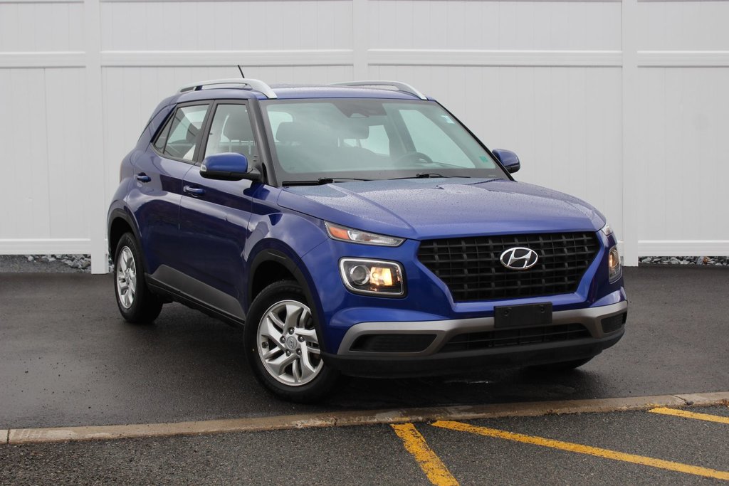 Hyundai Venue Preferred | Cam | HtdSeats | Warranty to 2029 2024 à Saint John, Nouveau-Brunswick - 1 - w1024h768px