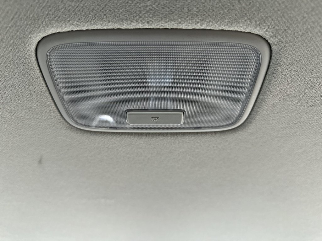 2024 Hyundai Venue Preferred | Cam | HtdSeats | Warranty to 2029 in Saint John, New Brunswick - 49 - w1024h768px