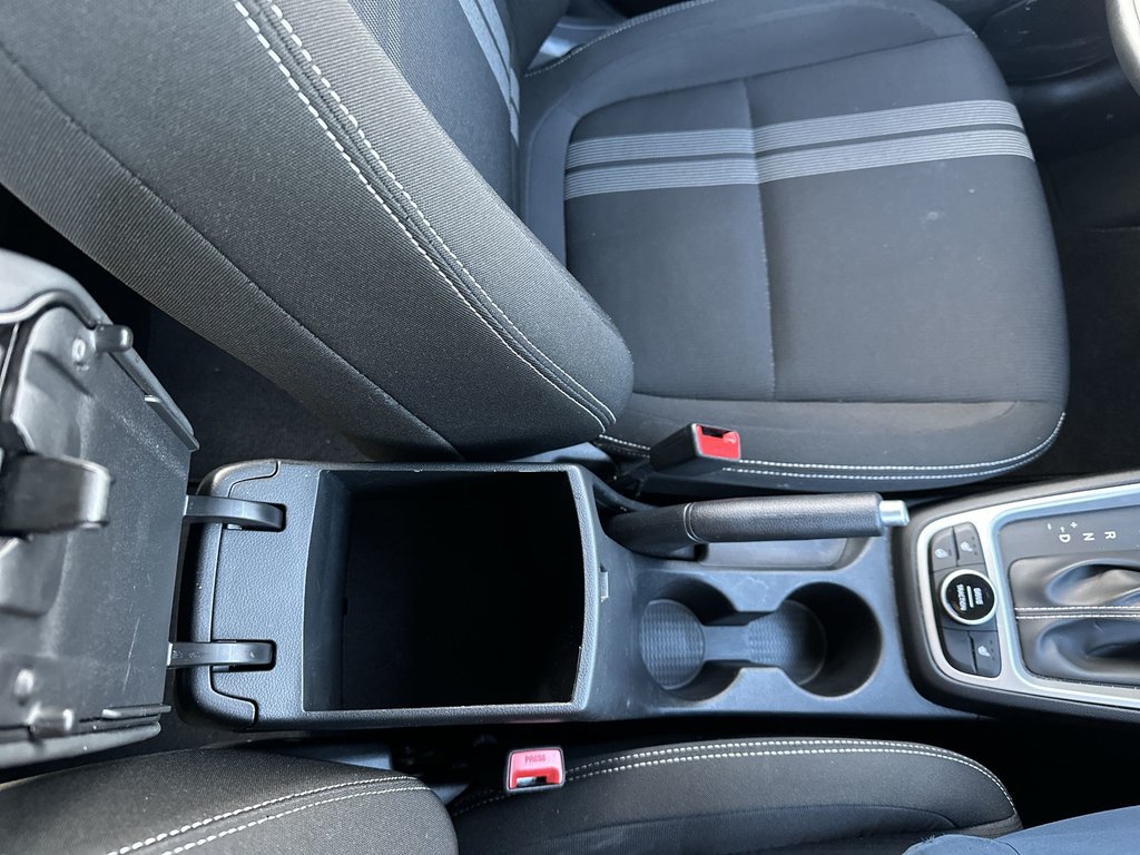 2024 Hyundai Venue Preferred | Cam | HtdSeats | Warranty to 2029 in Saint John, New Brunswick - 48 - w1024h768px