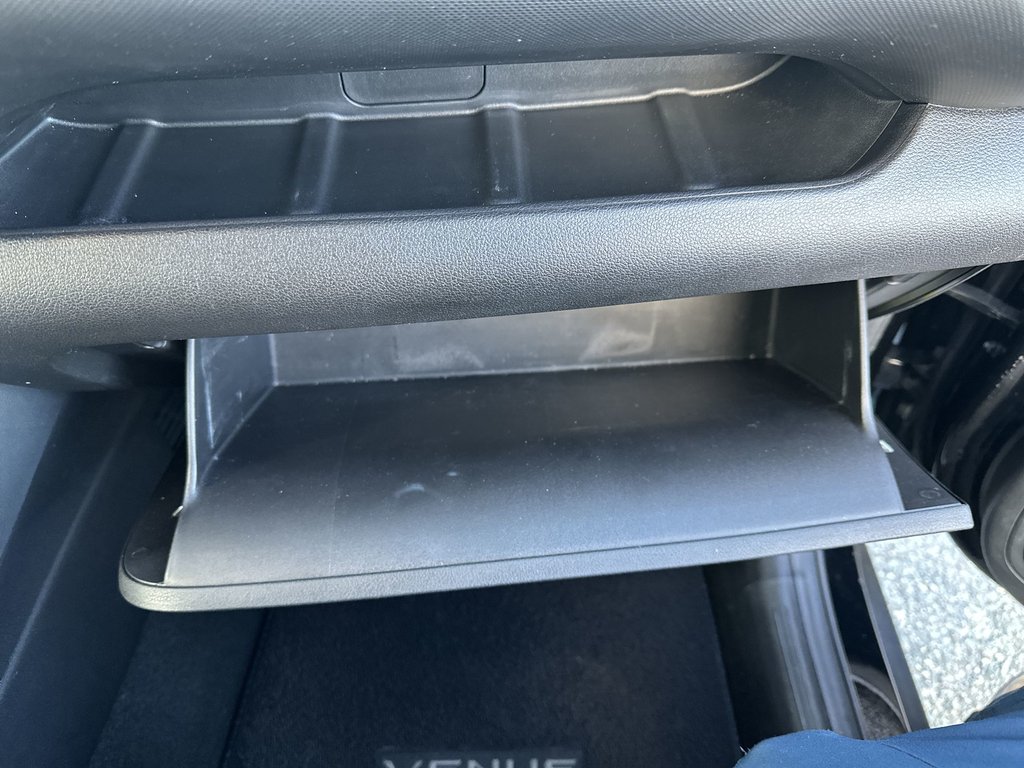 2024 Hyundai Venue Preferred | Cam | HtdSeats | Warranty to 2029 in Saint John, New Brunswick - 41 - w1024h768px