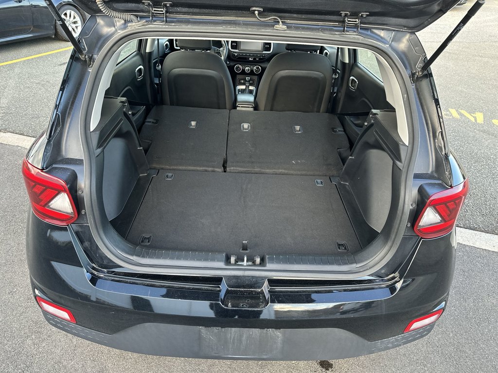 2024 Hyundai Venue Preferred | Cam | HtdSeats | Warranty to 2029 in Saint John, New Brunswick - 35 - w1024h768px